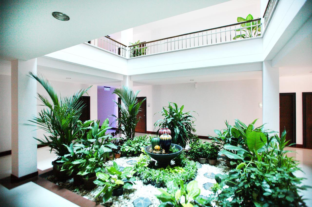 Pattara Place Chiang Mai Exteriör bild